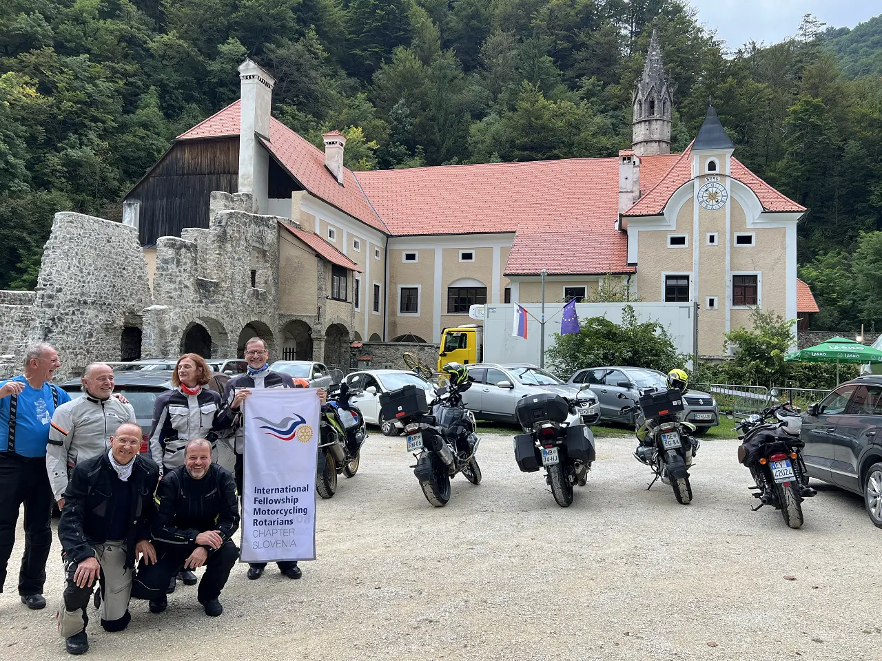 Tridesetega je dan za vožnjo s prijatelji-Zasavje